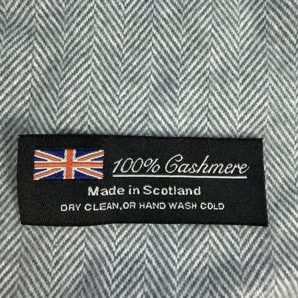 Gray Herringbone 100%‎ Cashmere Scarf Wrap Scotland Fringe 12